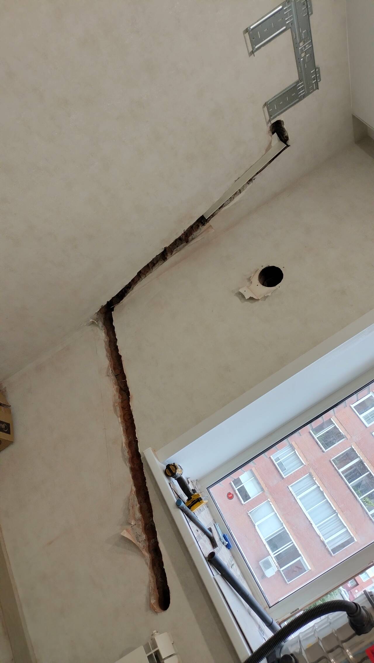 Штробление и алмазное бурение стен, установка кондиционеров. в Новосибирске фото 2 Услуги Новосибирск Штробление и алмазное бурение стен, установка кондиционеров. в Новосибирске фото 2 Услуги Новосибирск