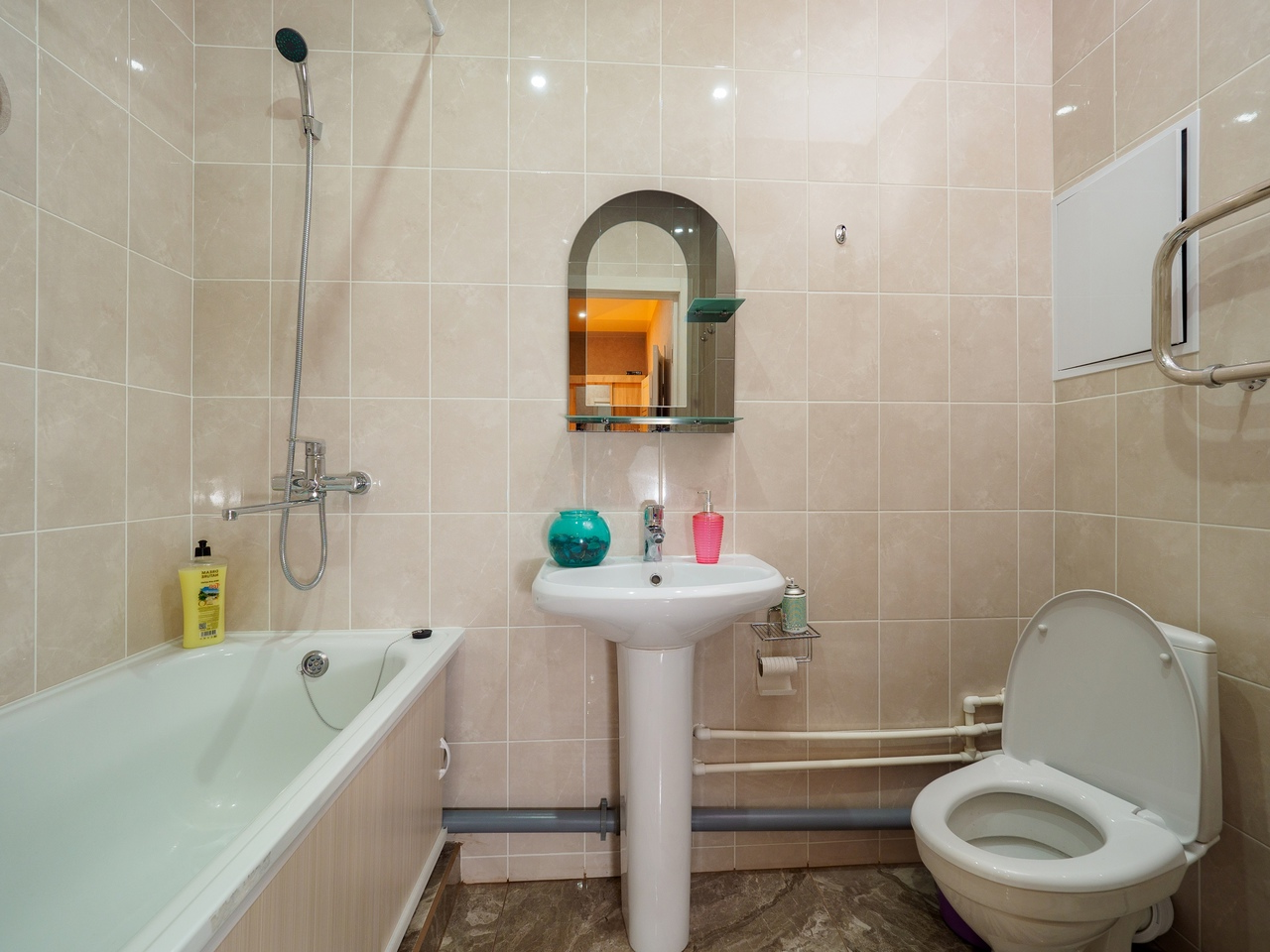 Комфортная стильная квартира с новым евроремонтом в Смоленске фото 2 Недвижимость Смоленск