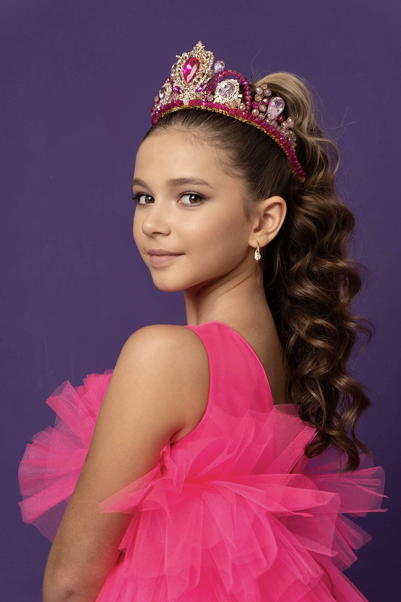 Стилист по прическам, парикмахерские услуги, окрашивание в Хабаровске фото 7 Услуги Хабаровск