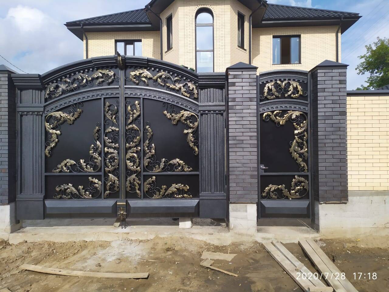 Кованые ворота в Новосибирске фото 2 Услуги Новосибирск
