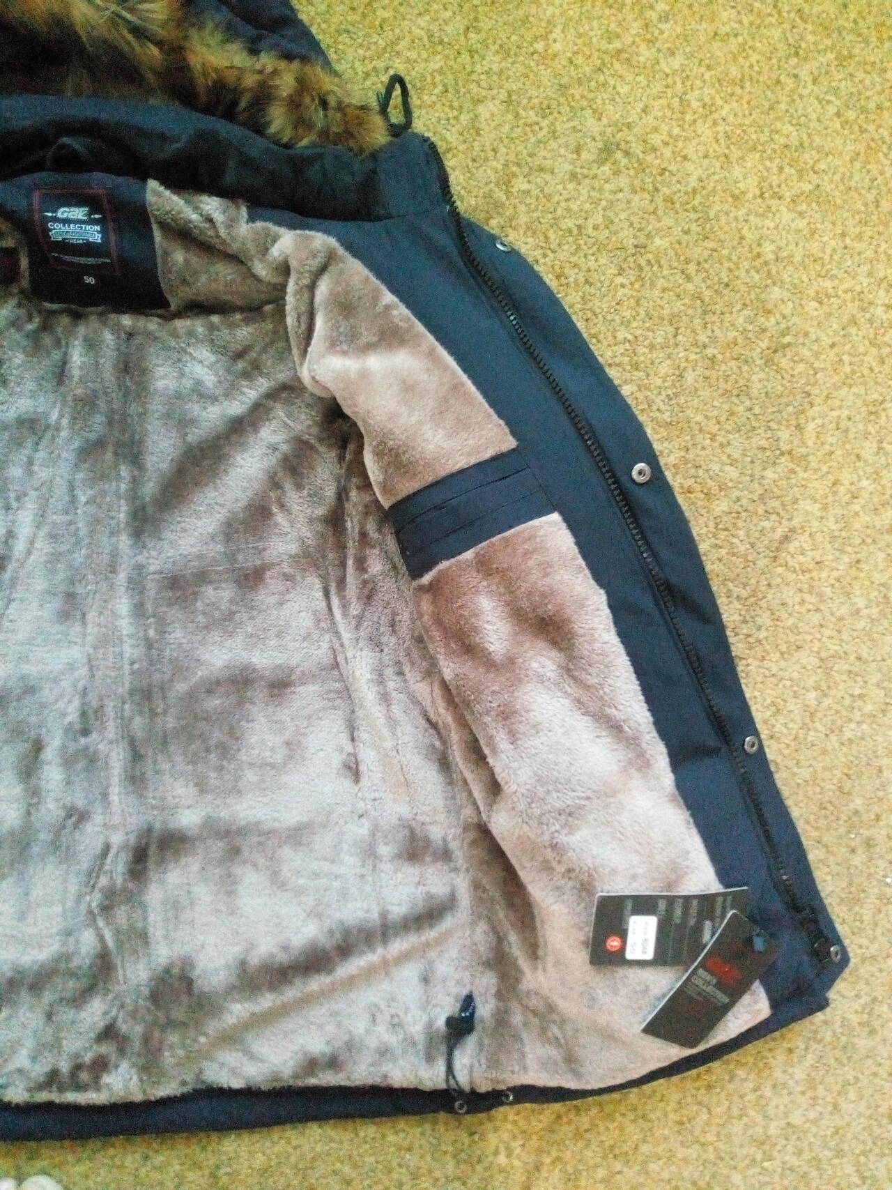 Продам зимнюю мужскую куртку в Слюдянке фото 4 Личные вещи Слюдянка