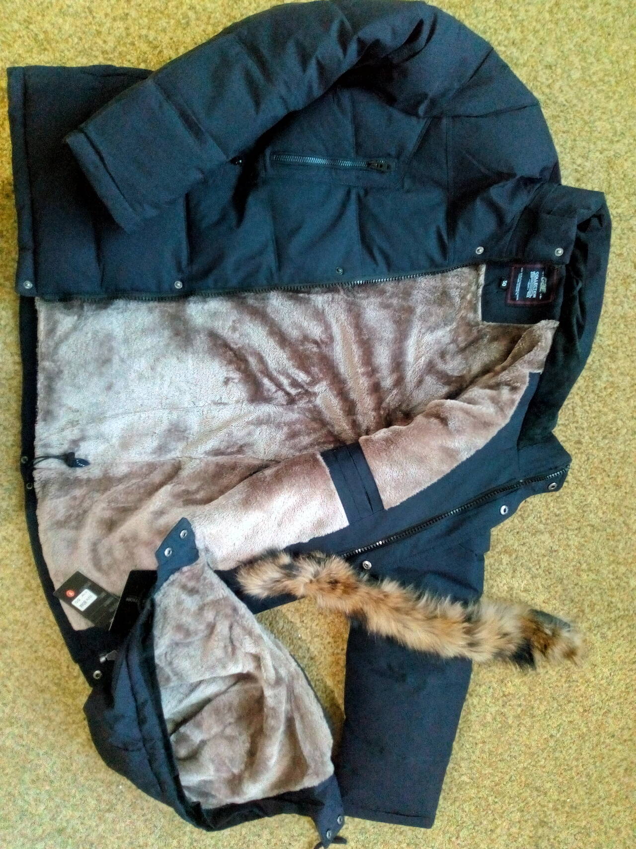 Продам зимнюю мужскую куртку в Слюдянке фото 3 Личные вещи Слюдянка