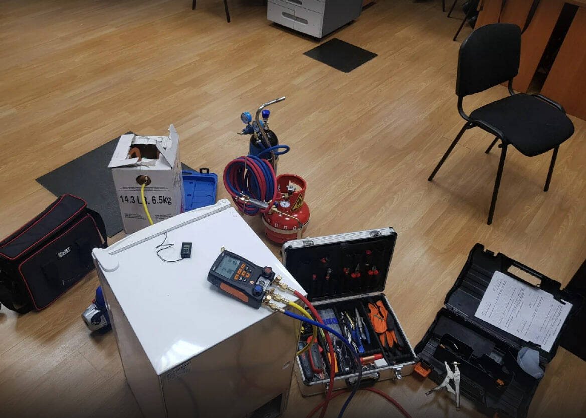 Ремонт холодильников и морозильных камер в Ульяновске фото 2 Услуги Ульяновск