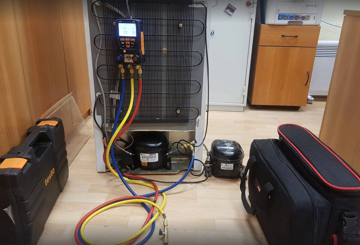 Ремонт холодильников и морозильных камер