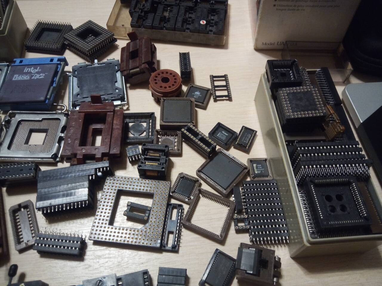 Панельки под микросхемы DIP в Москве фото 6 Бытовая электроника Москва