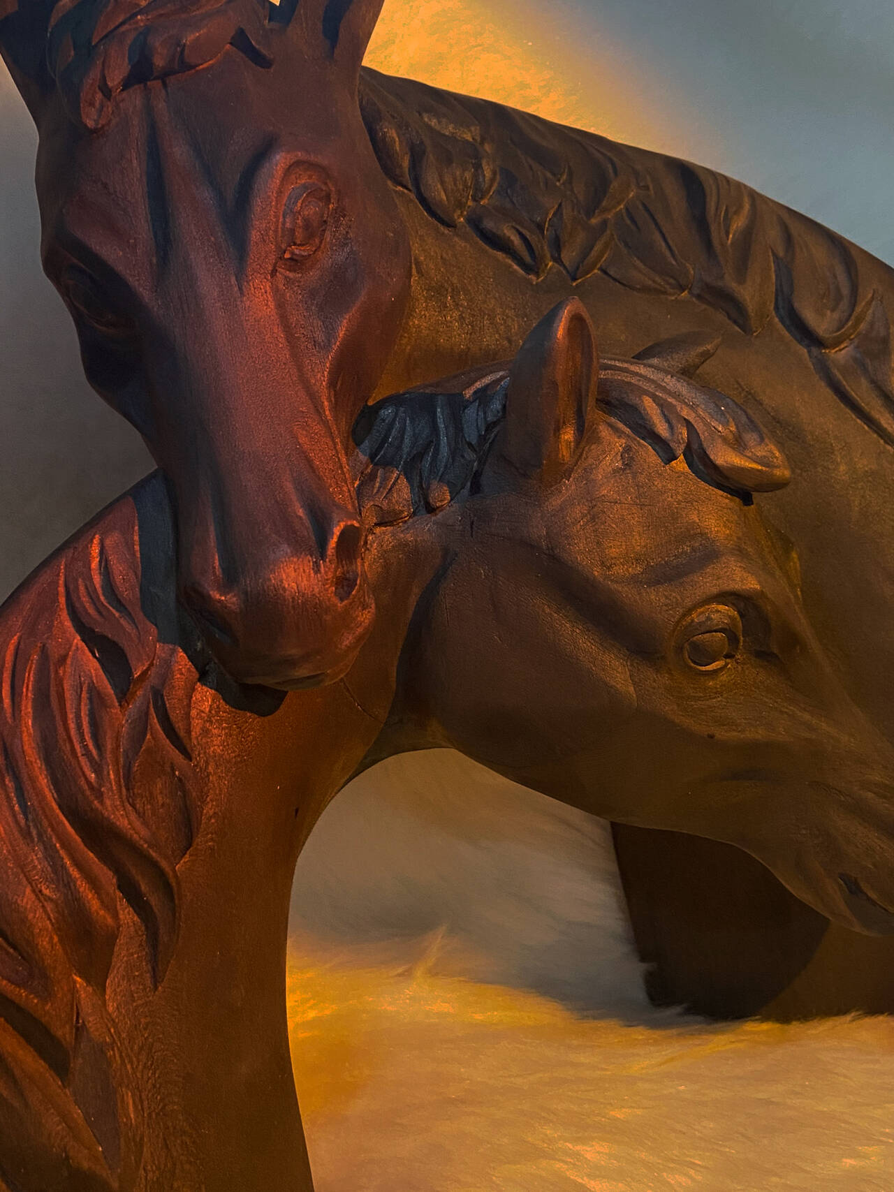 Резная статуэтка «Два коня» в Ставрополе фото 2 Для дома и дачи Ставрополь