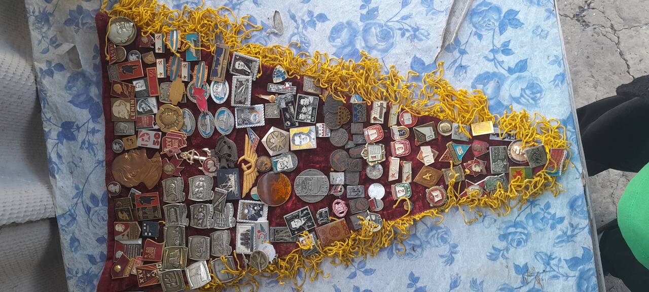 Значки ссср в Пятигорске фото 1 Личные вещи Пятигорск Значки ссср в Пятигорске фото 1 Личные вещи Пятигорск