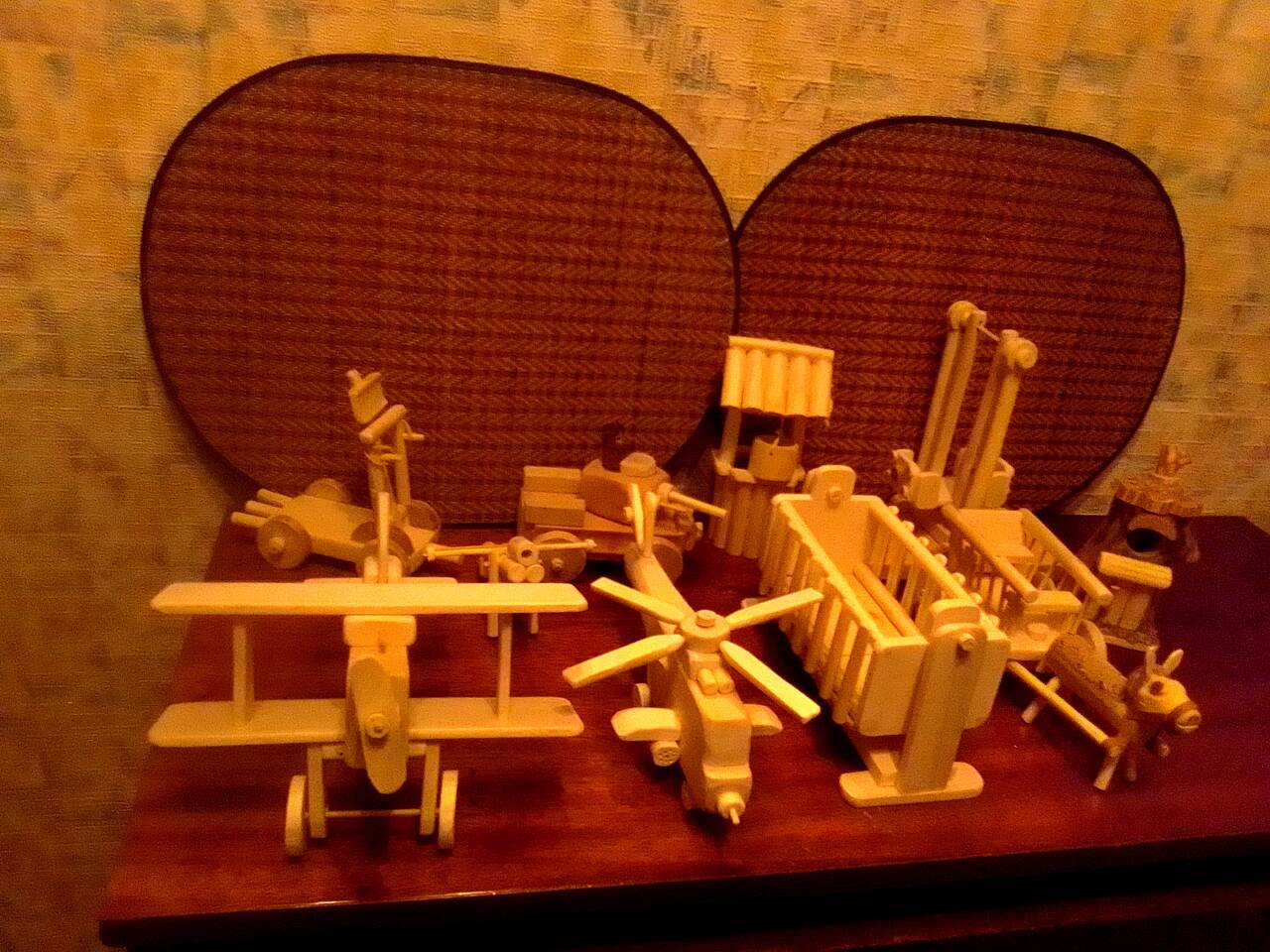 Деревянные игрушки ручной работы 