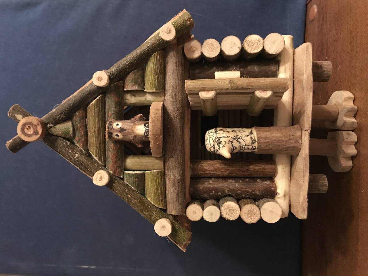 Избушка на курьих ножках 