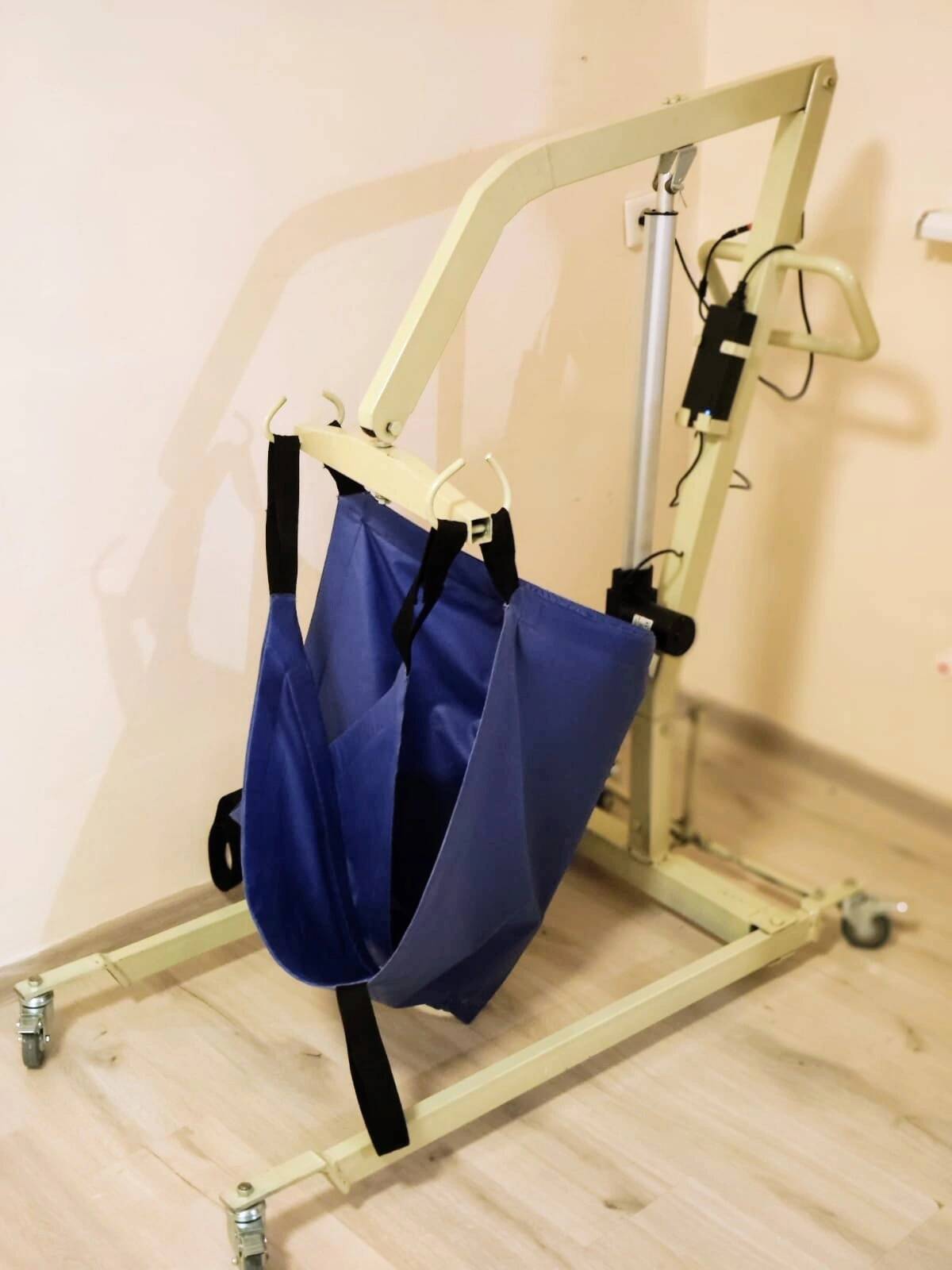 Передвижной подъемник для инвалидов в Симферополе фото 4 Услуги Симферополь