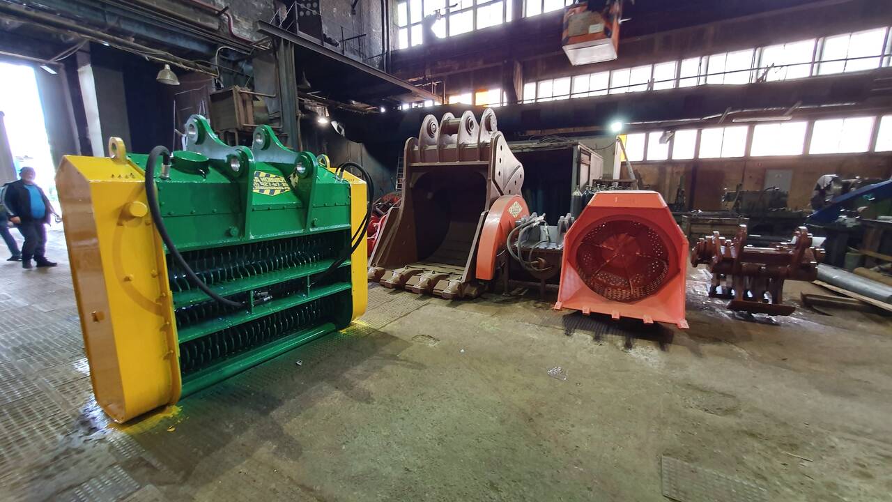 На складе просеивающий ковш валкового типа в Москве фото 7 Транспорт Москва