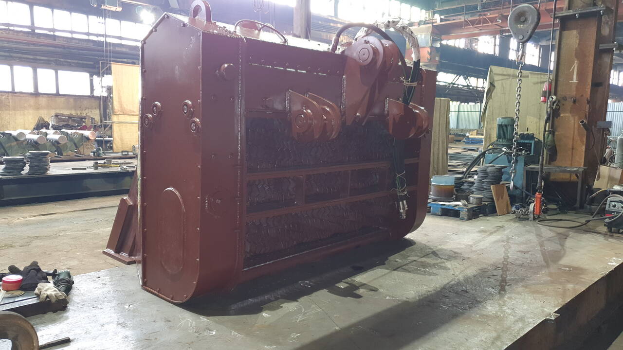 Просеивающий ковш для погрузчика в Калуге фото 2 Транспорт Калуга Просеивающий ковш для погрузчика в Калуге фото 2 Транспорт Калуга