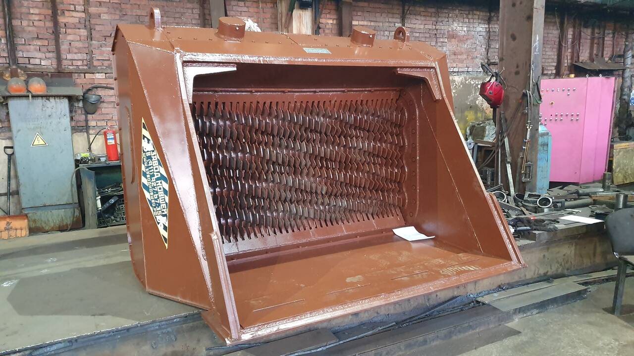 Просеивающий ковш для погрузчика в Калуге фото 6 Транспорт Калуга Просеивающий ковш для погрузчика в Калуге фото 6 Транспорт Калуга