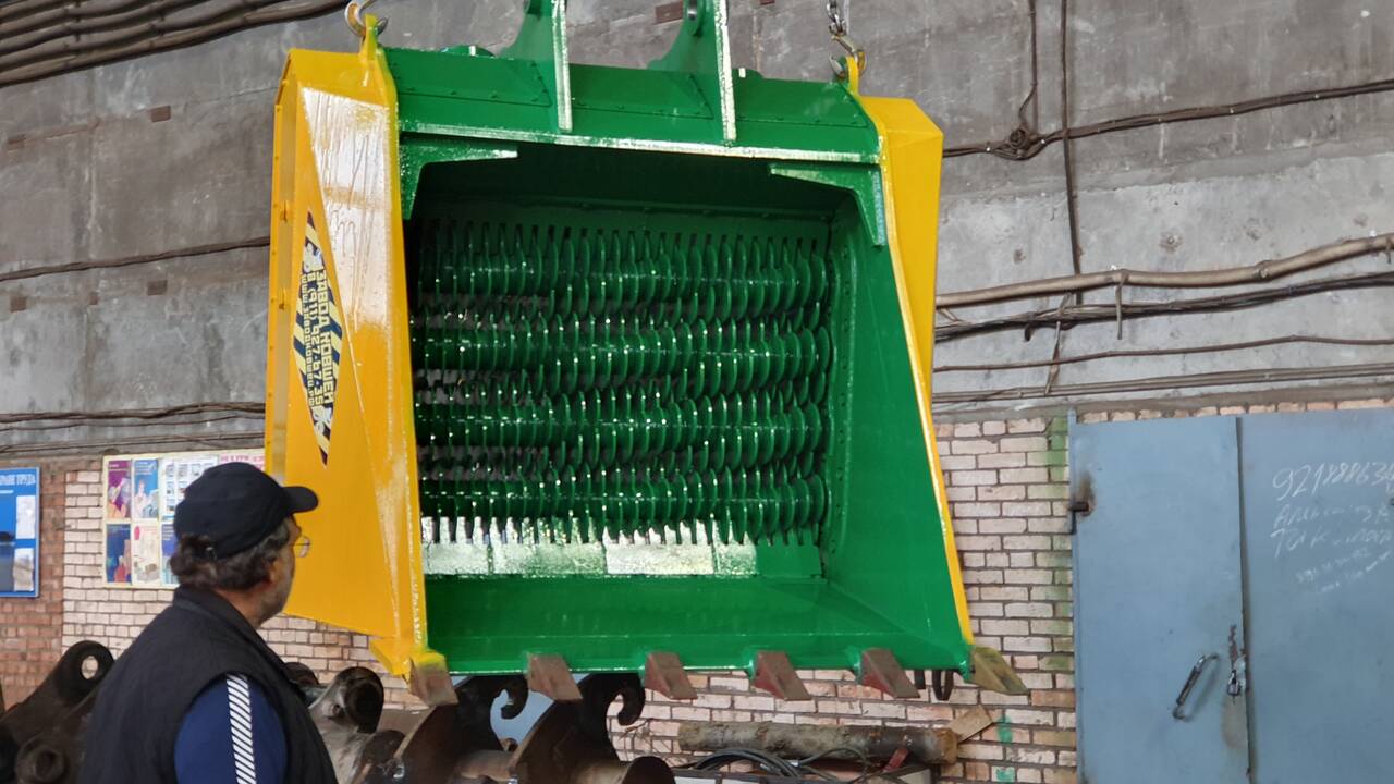 Для фронтального погрузчика просеивающий ковш в Екатеринбурге фото 6 Транспорт Екатеринбург