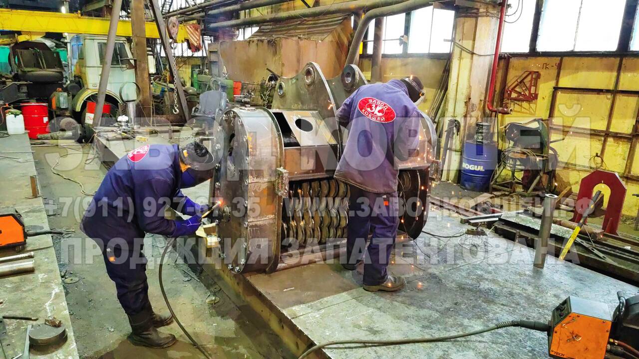 Предлагаем просеивающий ковш на шестернях (смазывать не надо вообще)