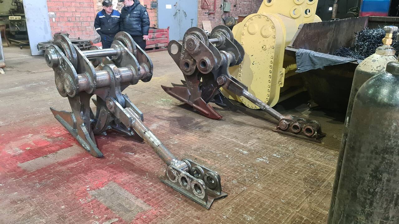 Пней корчеватель