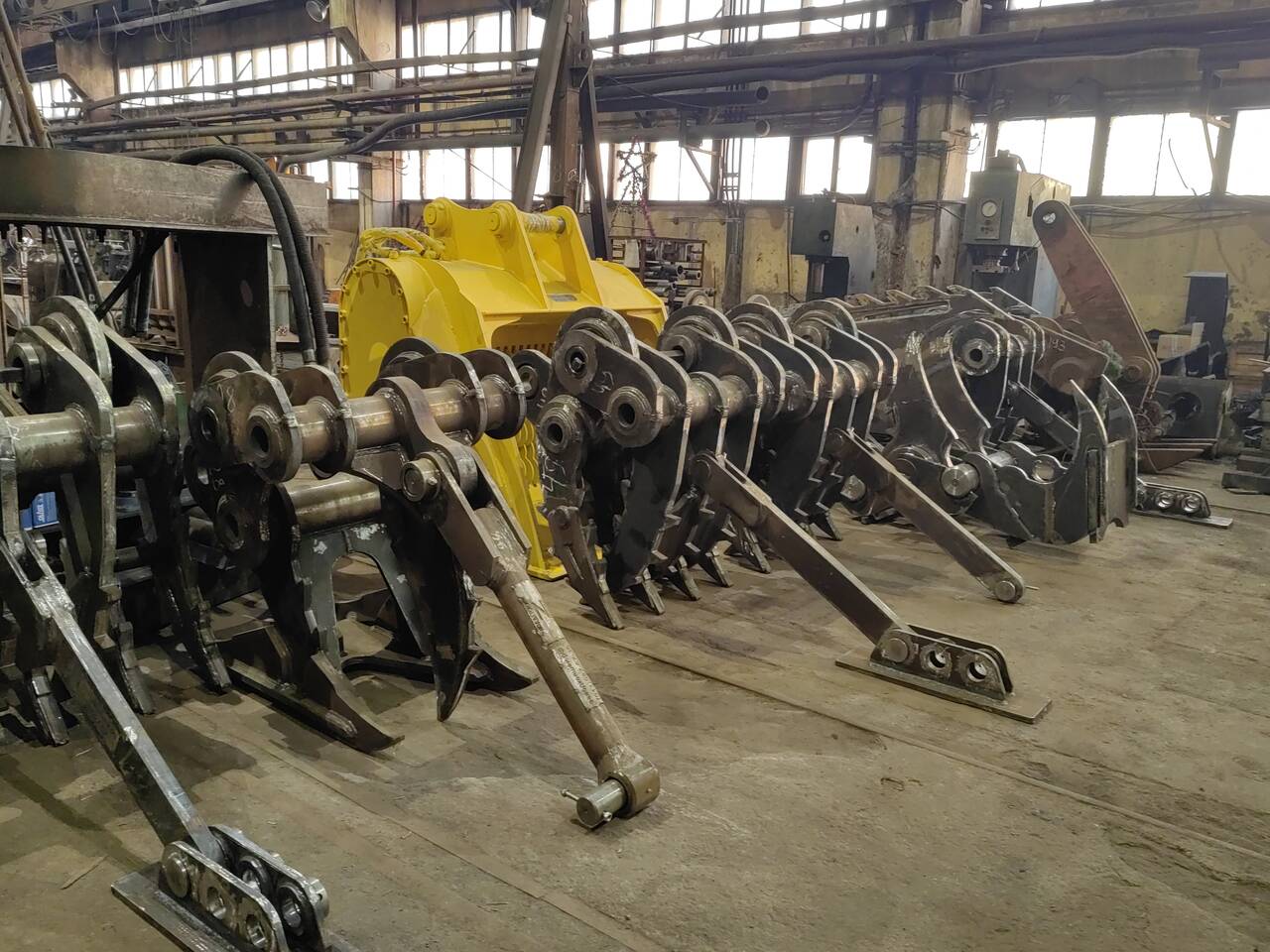 Рыхлитель - корчеватель в Архангельске фото 3 Транспорт Архангельск