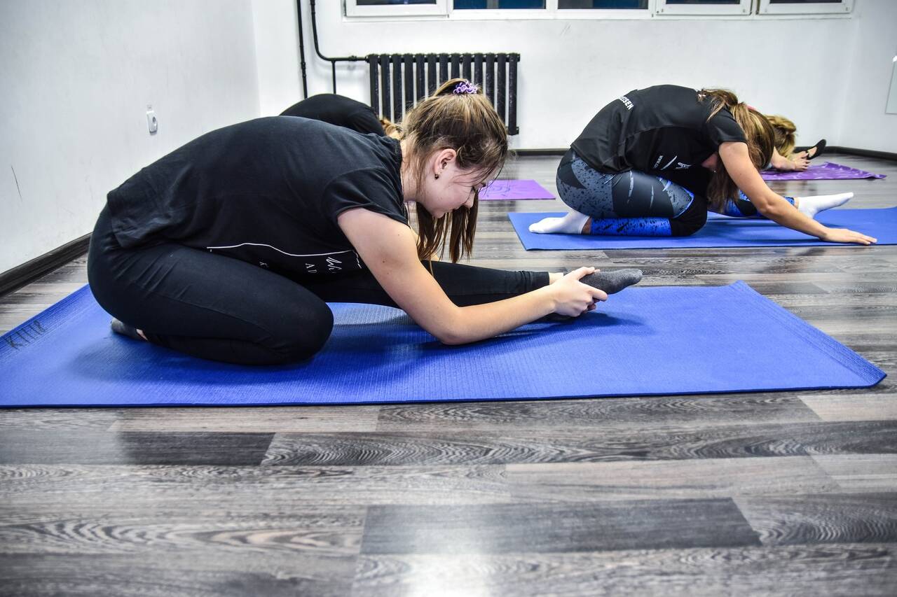 Студия Растяжки в Новороссийске - создаём красивую фигуру и осанку на занятиях по стретчингу. в Новороссийске фото 6 Услуги Новороссийск