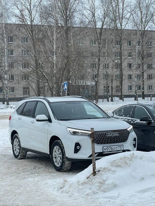 Продам автомобиль HAVAL M6 Продам автомобиль HAVAL M6