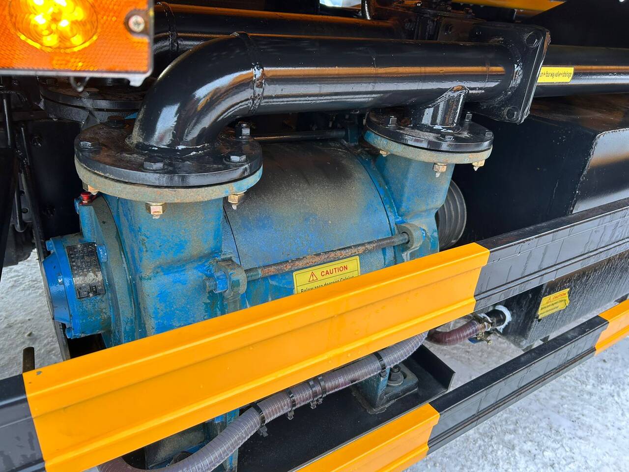  комбинированный вакуумный илосос ISUZU в Челябинске фото 4 Транспорт Челябинск