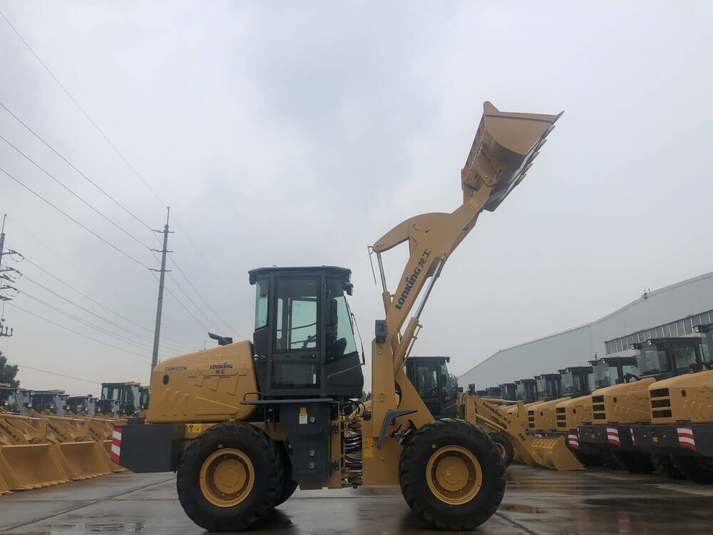 ФРОНТАЛЬНЫЙ ПОГРУЗЧИК CDM932N