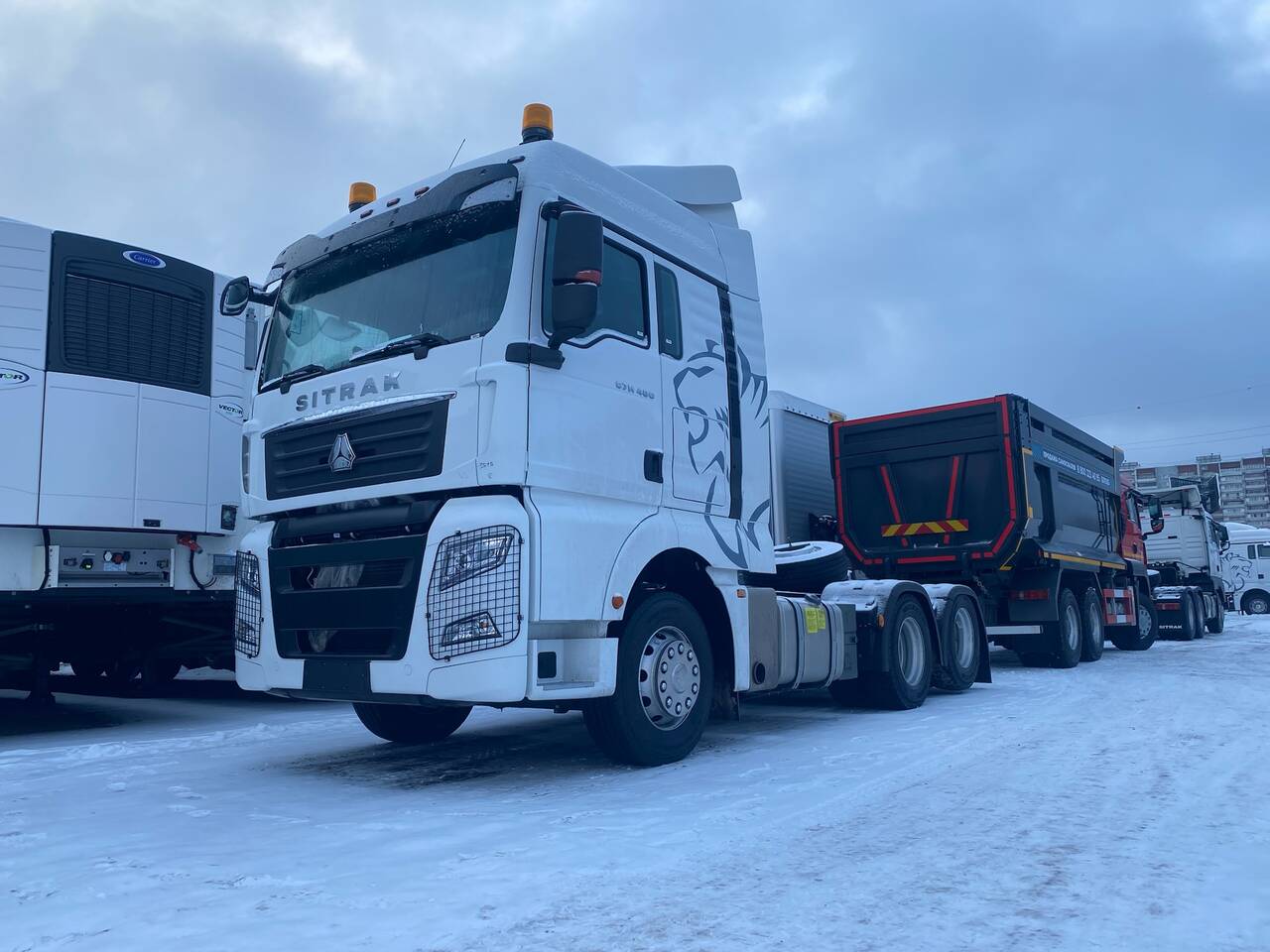 Тягач Sitrak 6х2