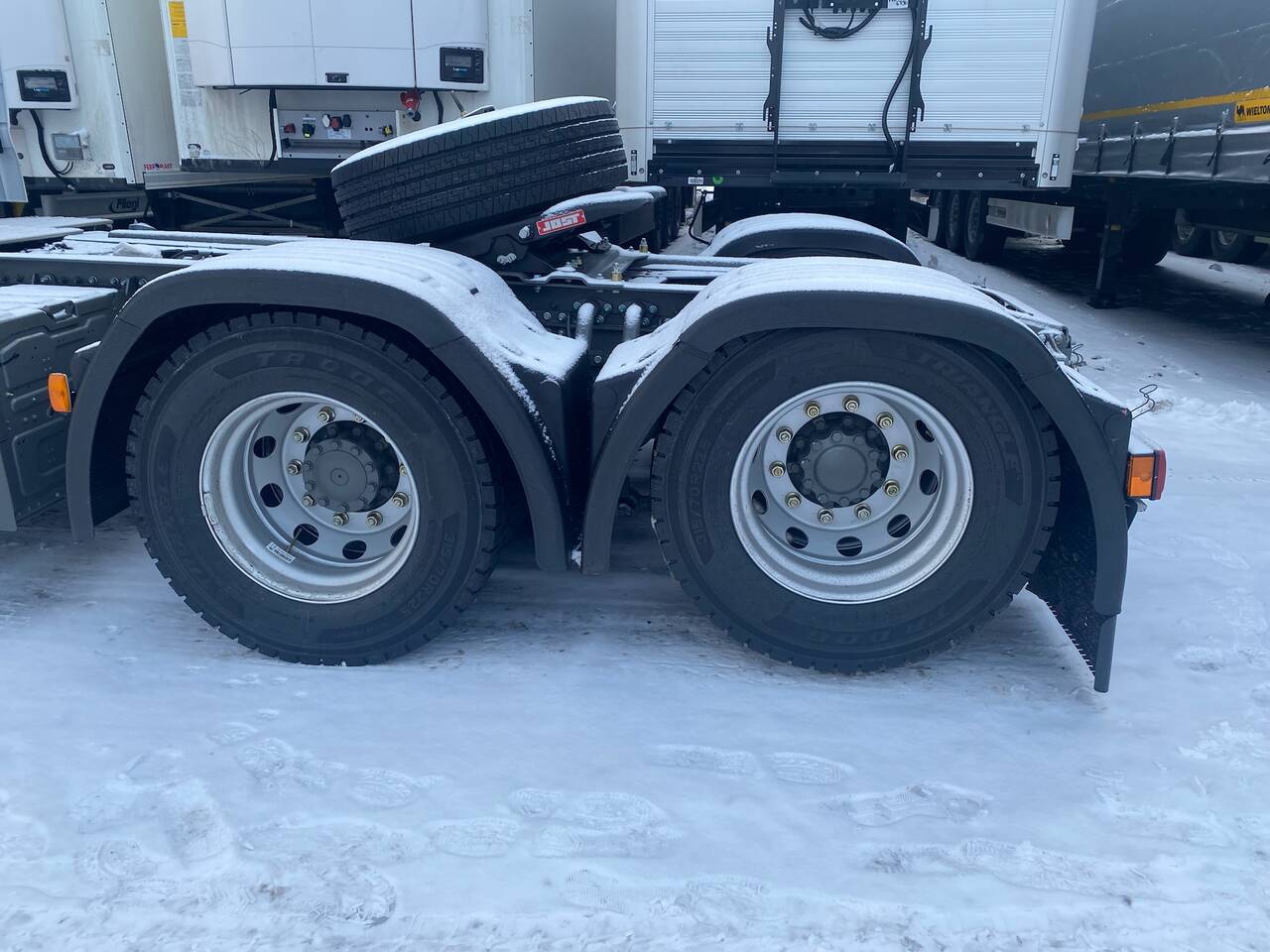 Тягач Sitrak 6х2 в Москве фото 7 Транспорт Москва