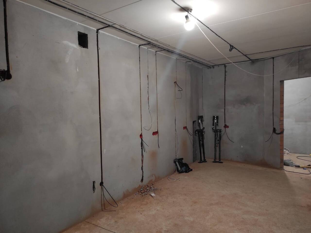 Услуги электрика. электромонтаж в Екатеринбурге фото 4 Услуги Екатеринбург