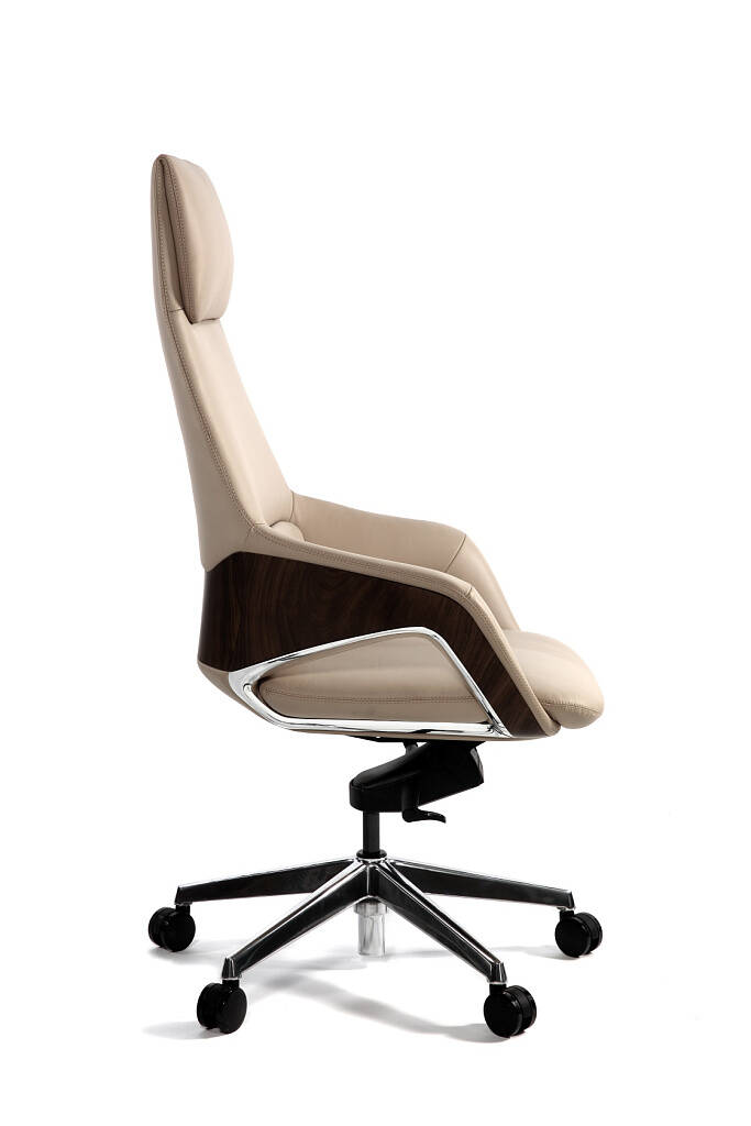 Офисное кресло руководителя во Владивостоке фото 3 Для дома и дачи Владивосток