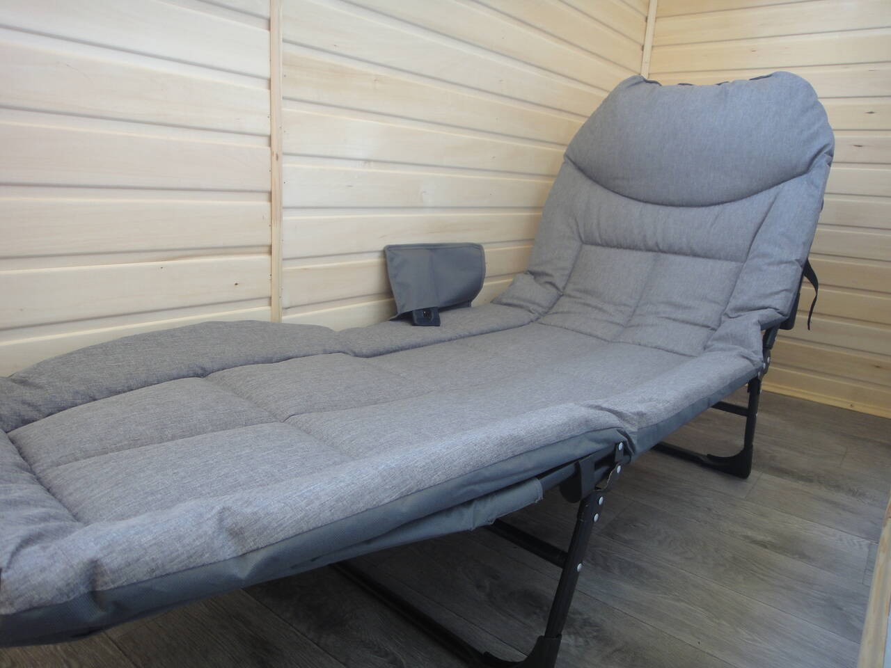 Раскладушка карповая с матрасом и подушкой