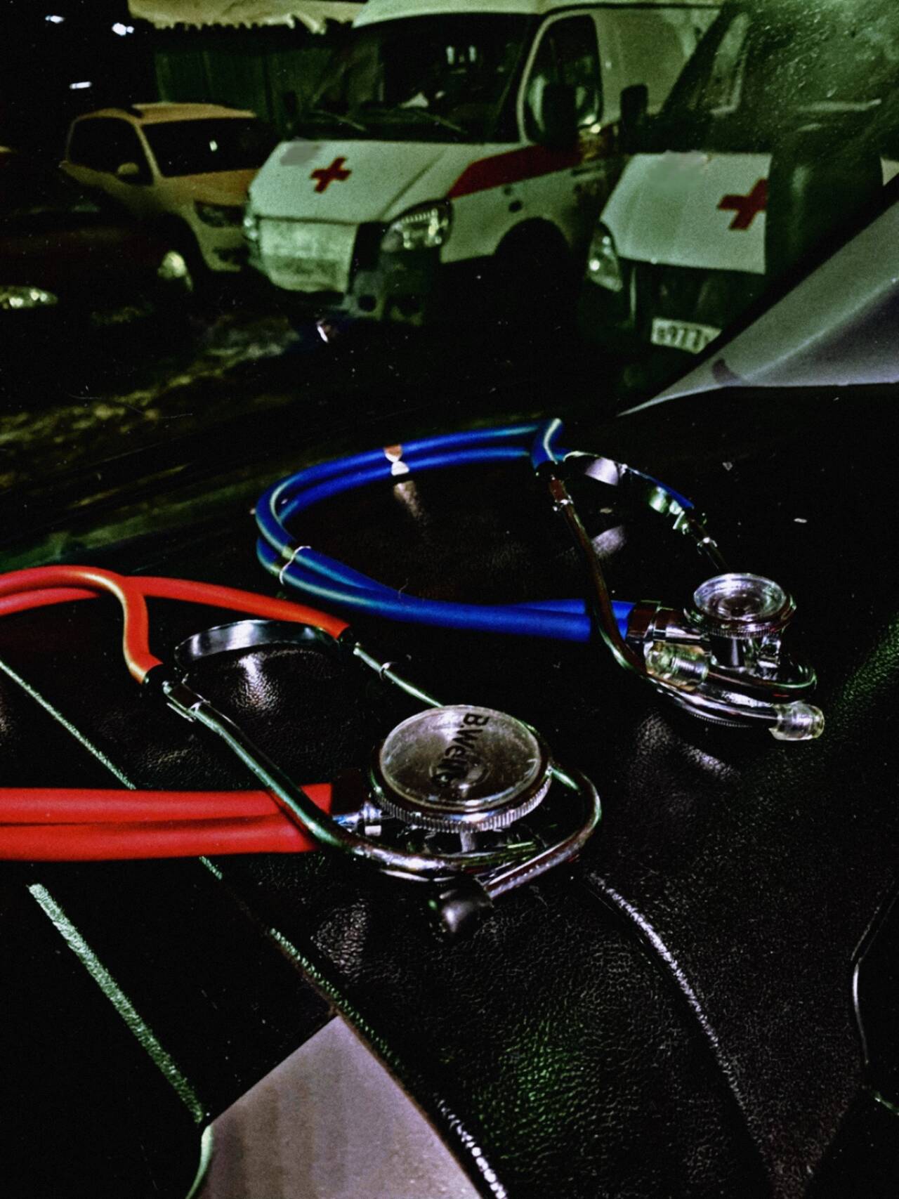 Капельницы и уколы на дому