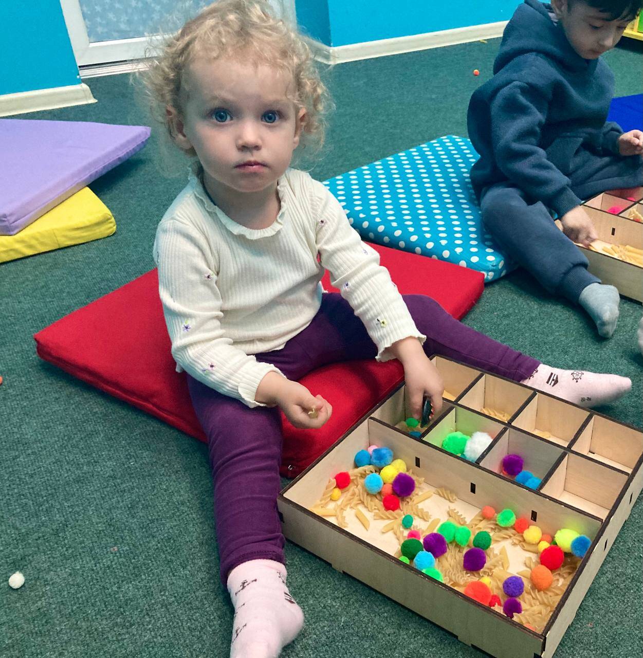 Детcкий кoрpекциoнно - развивающий центp «неПPОСTО ДETИ»