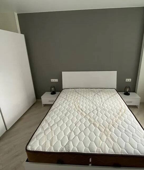 Сдаю квартиру ул. 8-й мкр 19