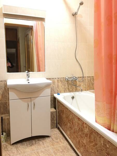 Сдаю квартиру ул. Ленинградская, 42 в Тольятти фото 3 Недвижимость Тольятти