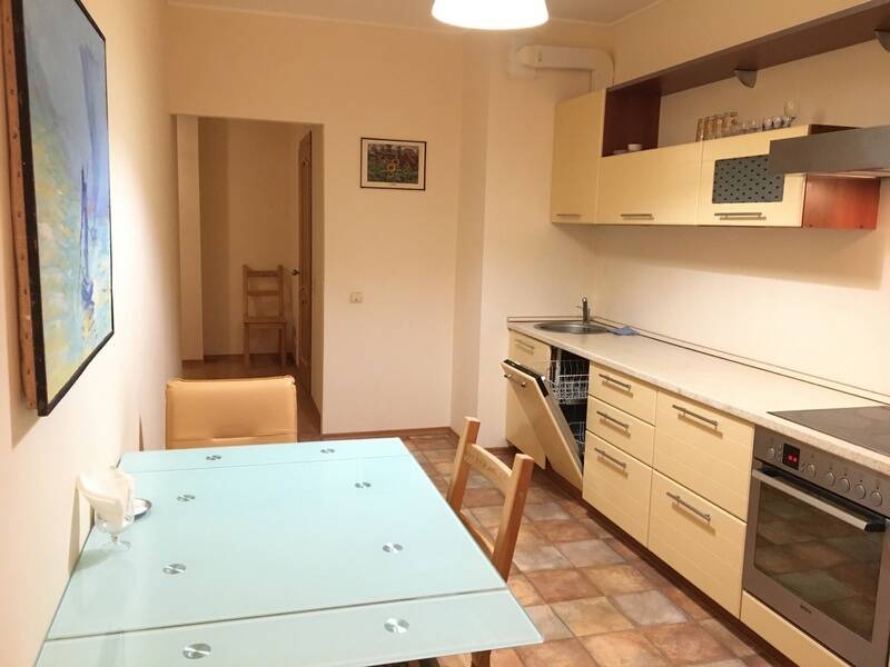 Сдаю квартиру ул. Ленинградская, 42 в Тольятти фото 2 Недвижимость Тольятти