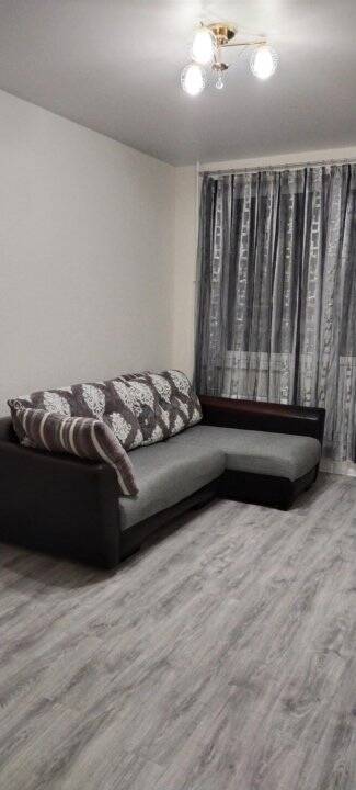 Сдаю квартиру ул. Циолковского, 32/2