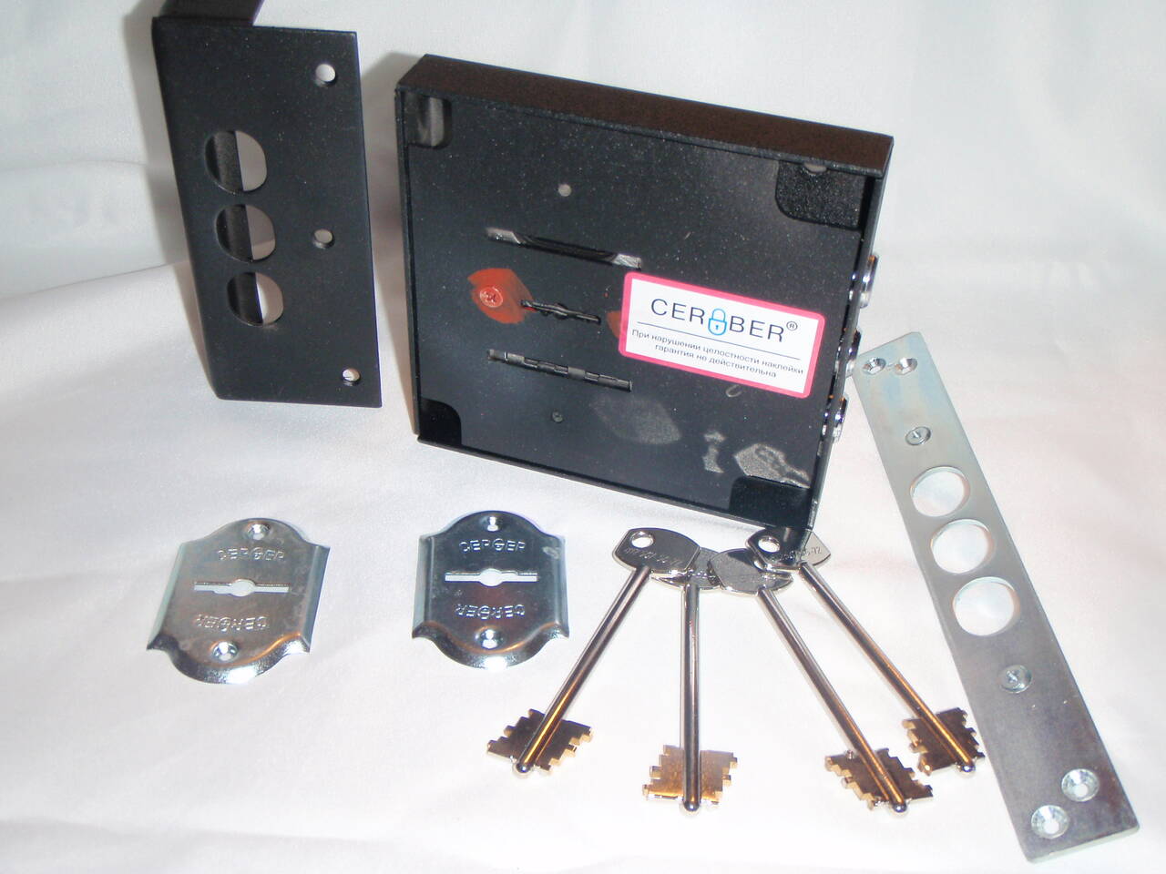 Врезка и замена замков  в Санкт-Петербурге фото 2 Услуги Санкт-Петербург