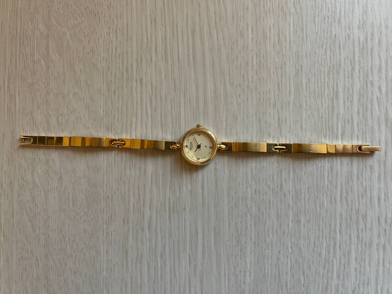 Продам позолоченные кварц.часы(Швейцария) в Москве фото 1 Личные вещи Москва Продам позолоченные кварц.часы(Швейцария) в Москве фото 1 Личные вещи Москва