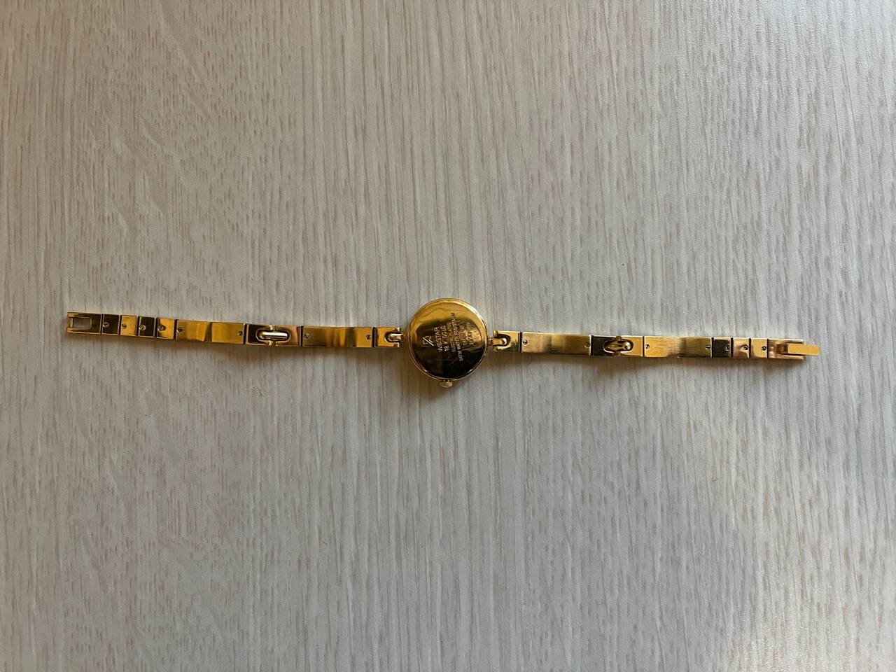 Продам позолоченные кварц.часы(Швейцария) в Москве фото 2 Личные вещи Москва Продам позолоченные кварц.часы(Швейцария) в Москве фото 2 Личные вещи Москва