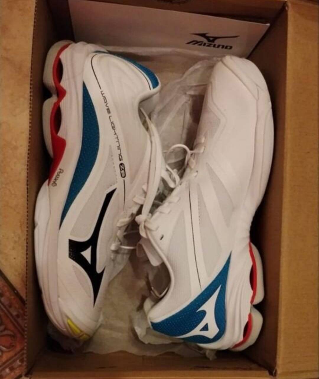 Кроссовки Mizuno в Перми фото 2 Личные вещи Пермь