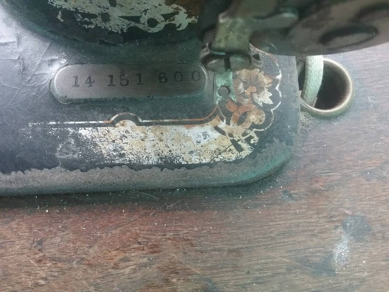 Ножная швейная машинка Зингер 1897 года выпуска в Новосибирске фото 4 Для дома и дачи Новосибирск Ножная швейная машинка Зингер 1897 года выпуска в Новосибирске фото 4 Для дома и дачи Новосибирск