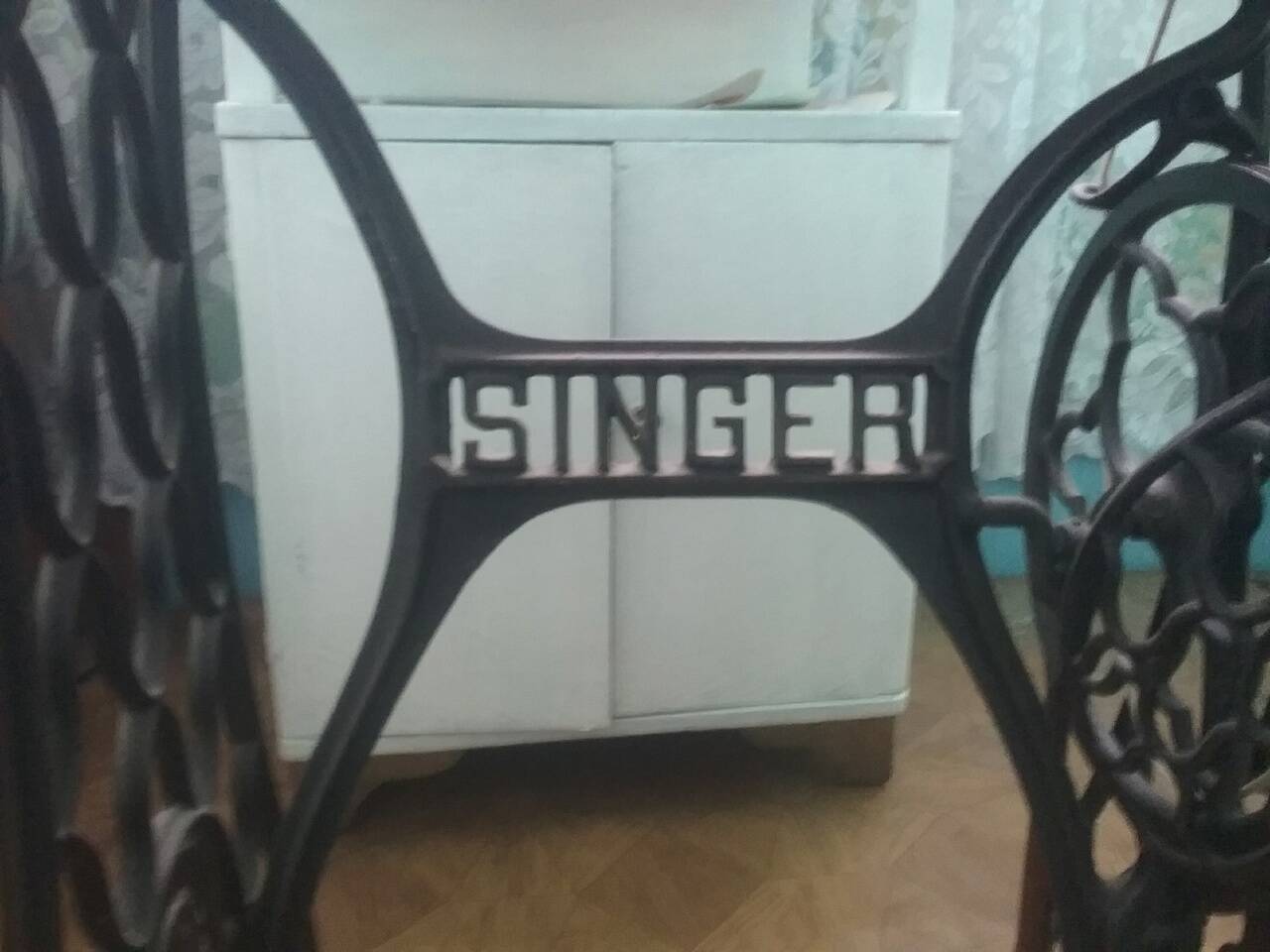 Ножная швейная машинка Зингер 1897 года выпуска в Новосибирске фото 6 Для дома и дачи Новосибирск Ножная швейная машинка Зингер 1897 года выпуска в Новосибирске фото 6 Для дома и дачи Новосибирск