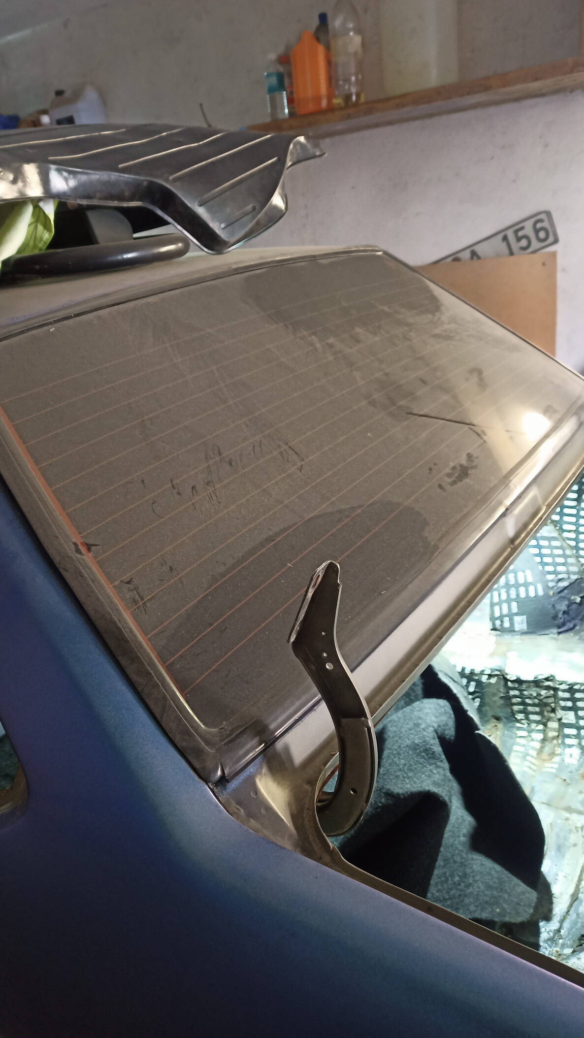 Заднее стекло 21099-15