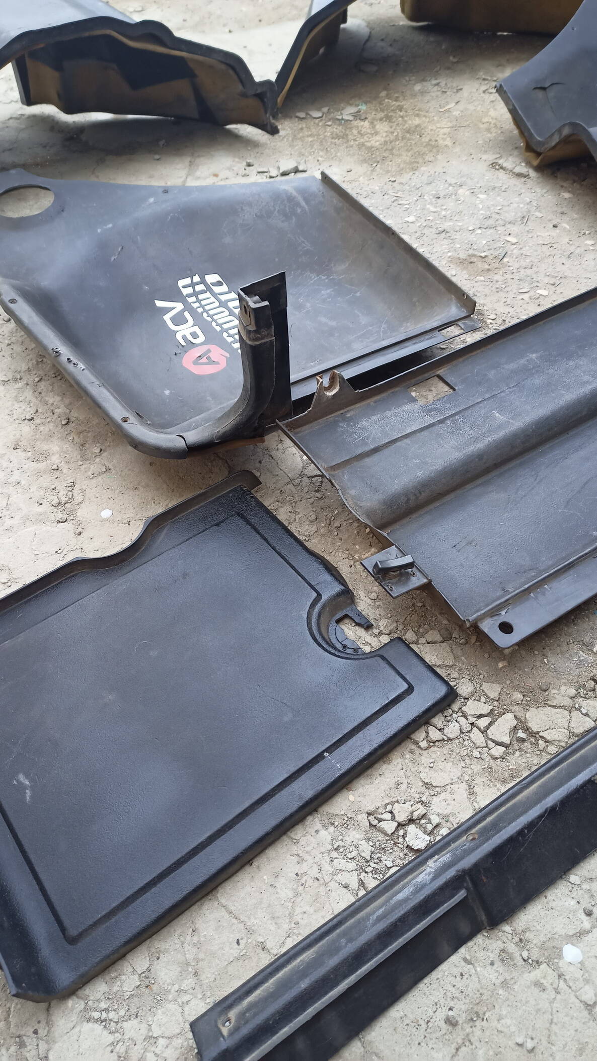 Пластик багажника Ваз 21099 в Саратове фото 4 Транспорт Саратов