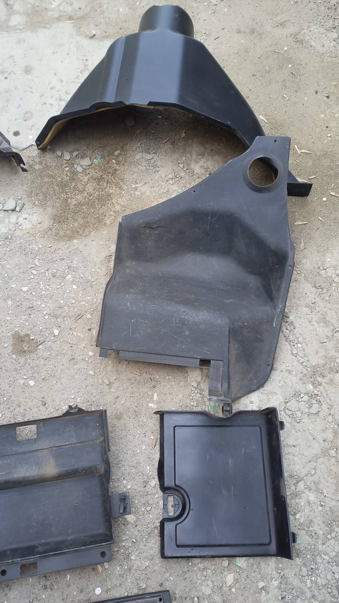 Пластик багажника Ваз 21099 в Саратове фото 6 Транспорт Саратов