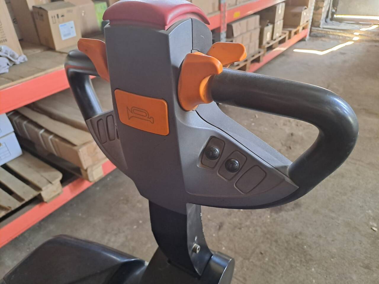 МИР Электро, electroИрина (8.03.2024 17:37): Штабелер Самоход veni KMS Болгария в Москве фото 2 Транспорт Москва