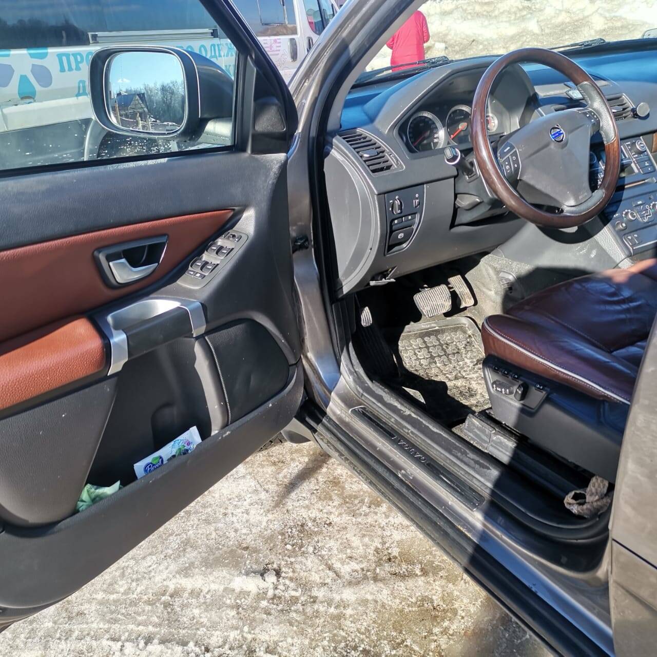 Продам VolvoEX90  в Москве фото 2 Транспорт Москва