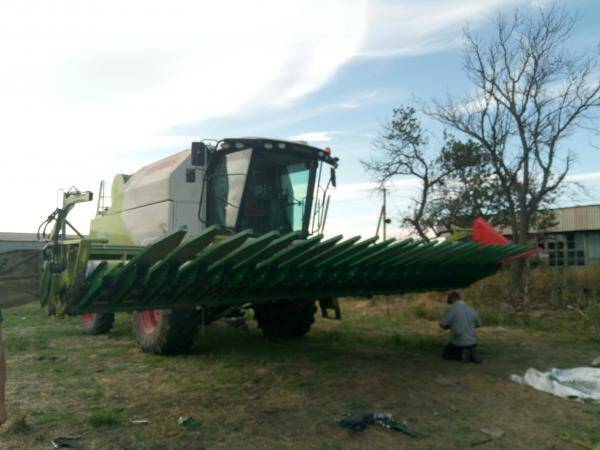 Приспособление для уборки подсолнечника на комбайн КЛААС Приспособление для уборки подсолнечника на комбайн КЛААС