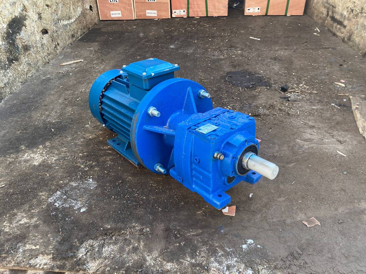 Редукторы, мотор-редукторы, насосы, электродвигатели в Барнауле фото 2 Бытовая электроника Барнаул