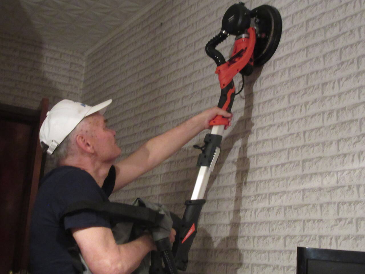 Аренда (прокат) Шлифовальная машина для стен и потолков в Волгограде фото 2 Услуги Волгоград